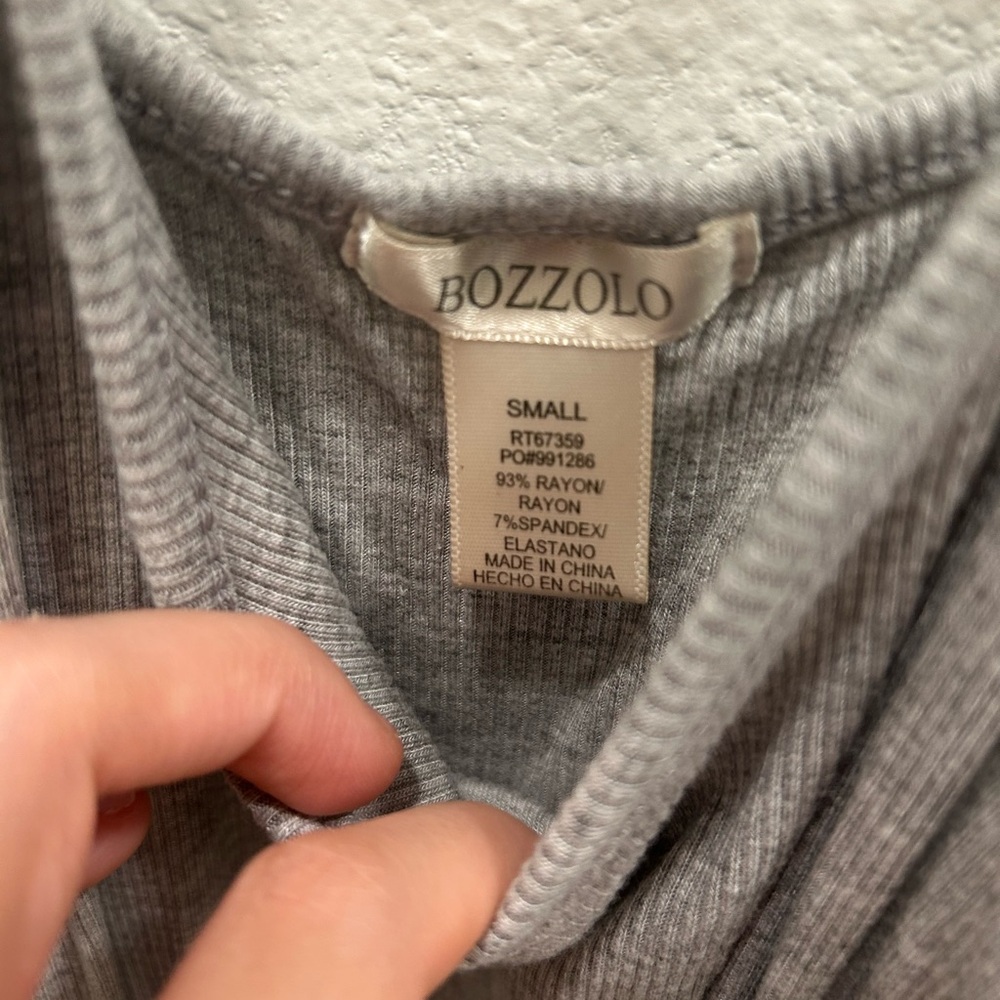 Gray Ribbed Women's Top - Picture 4 of 4